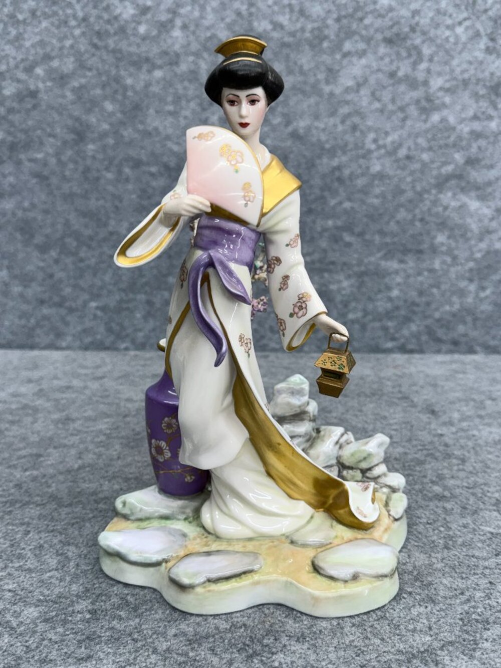 Franklin Mint Michiko Princess of Plum Blossoms Porcelain Figurine Manabu Saito